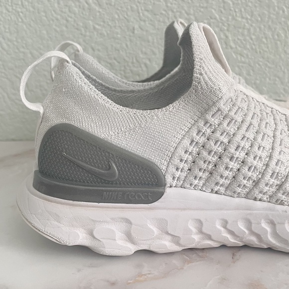 NIKE || React Phantom Sneakers - Picture 5 of 13